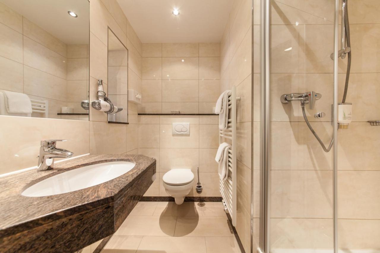 Hotel Flora Duesseldorf Zewnętrze zdjęcie