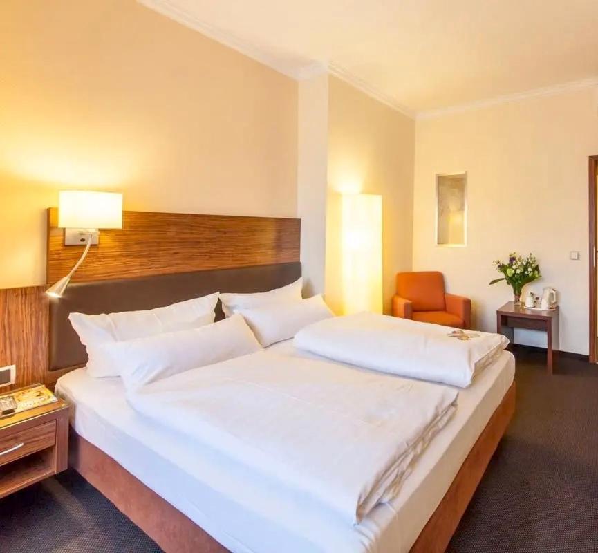 Hotel Flora Duesseldorf Zewnętrze zdjęcie
