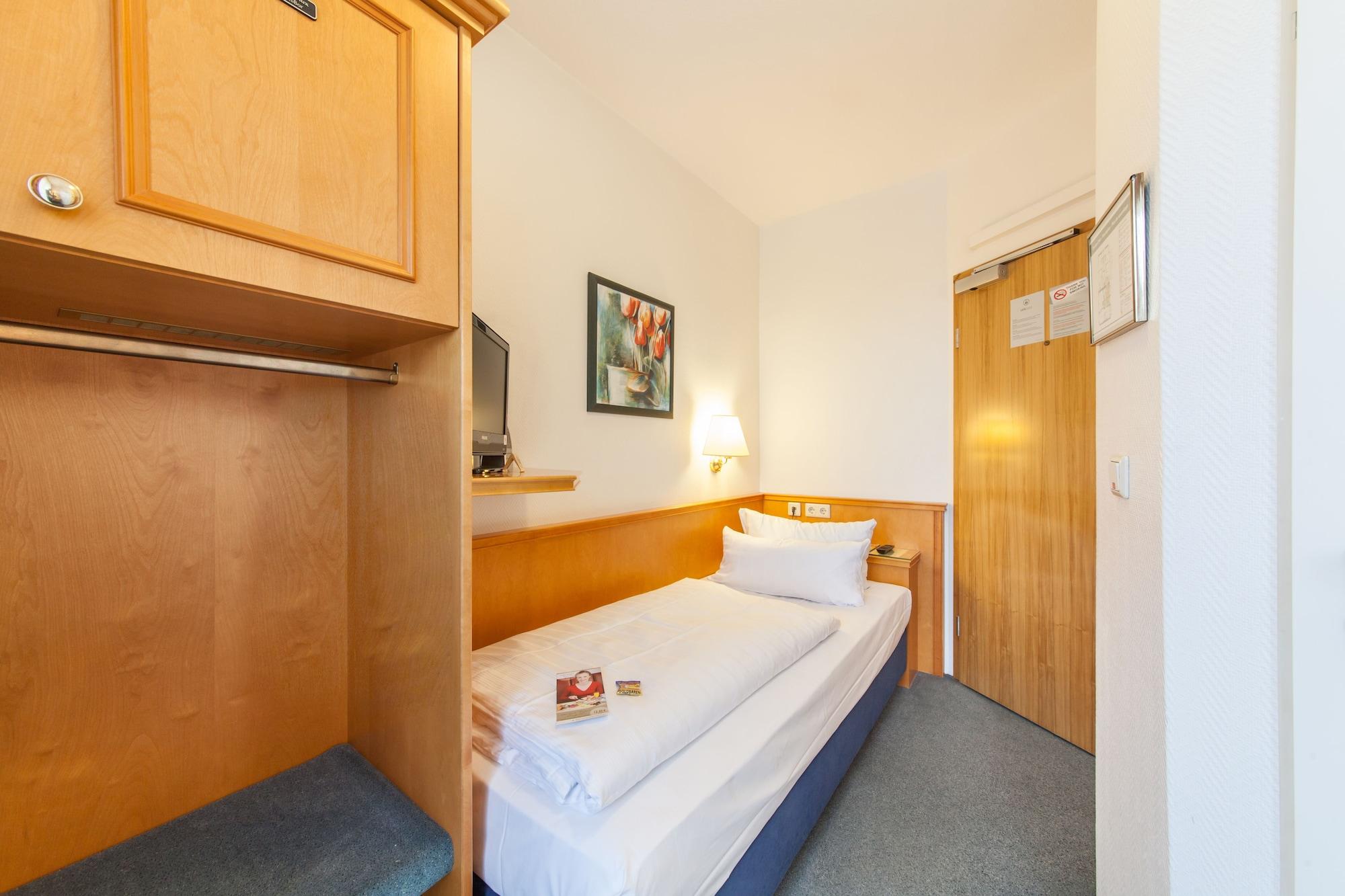 Hotel Flora Duesseldorf Zewnętrze zdjęcie