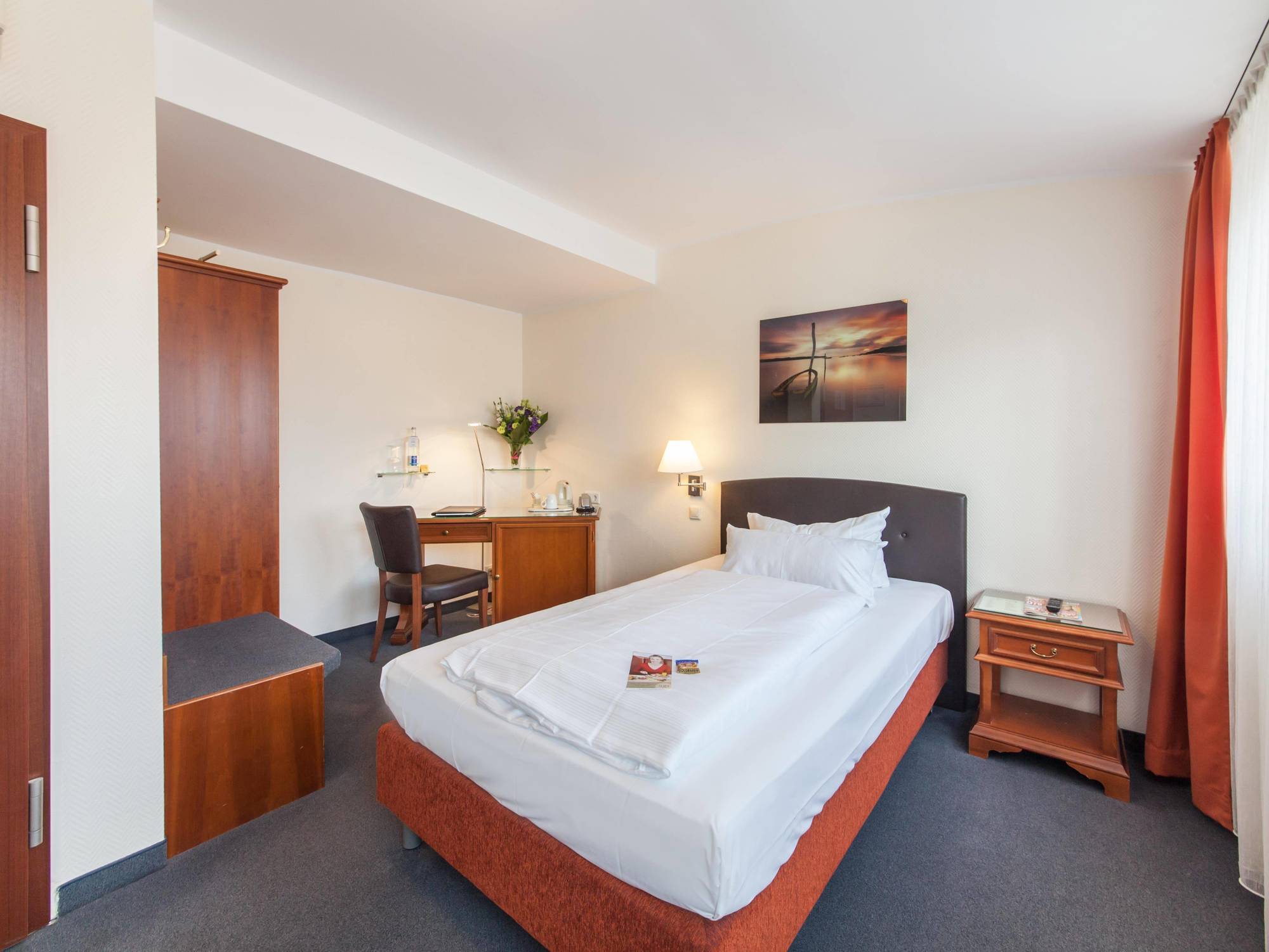 Hotel Flora Duesseldorf Zewnętrze zdjęcie